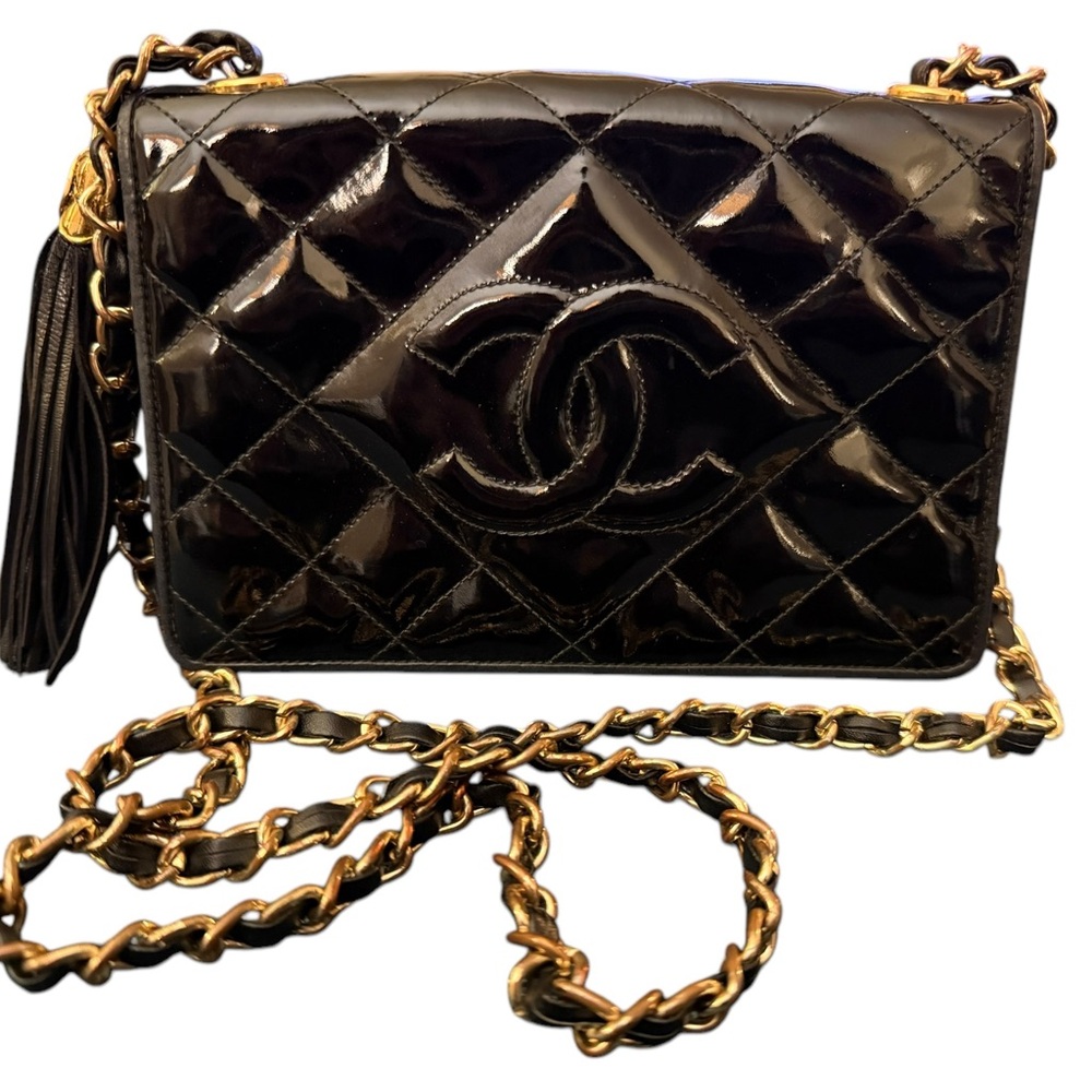 Chanel Black Quilted Patent Leather Bag - Picture 2 of 9